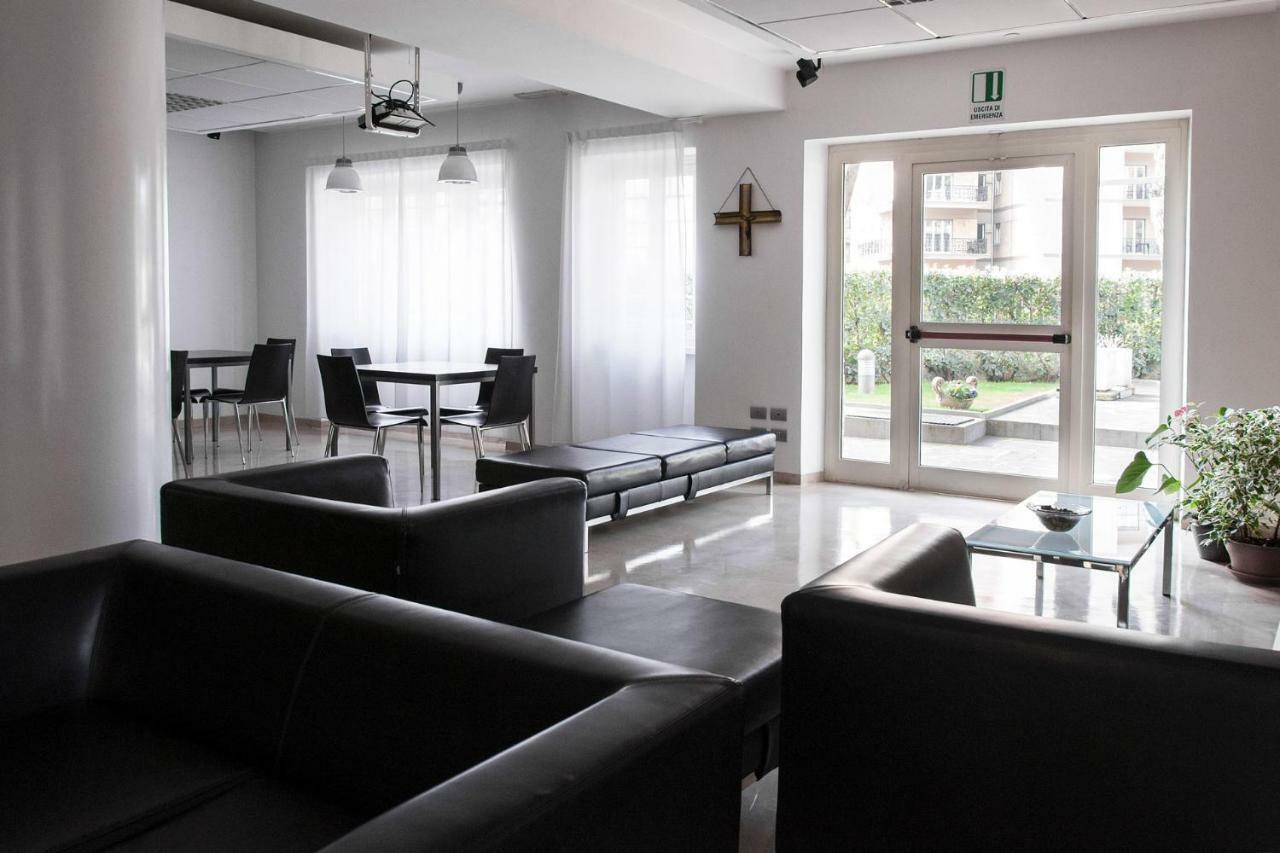Preziosissimo Sangue Bed & Breakfast Roma Exterior foto